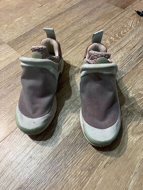 Nike. Comme de Garçon size 41.